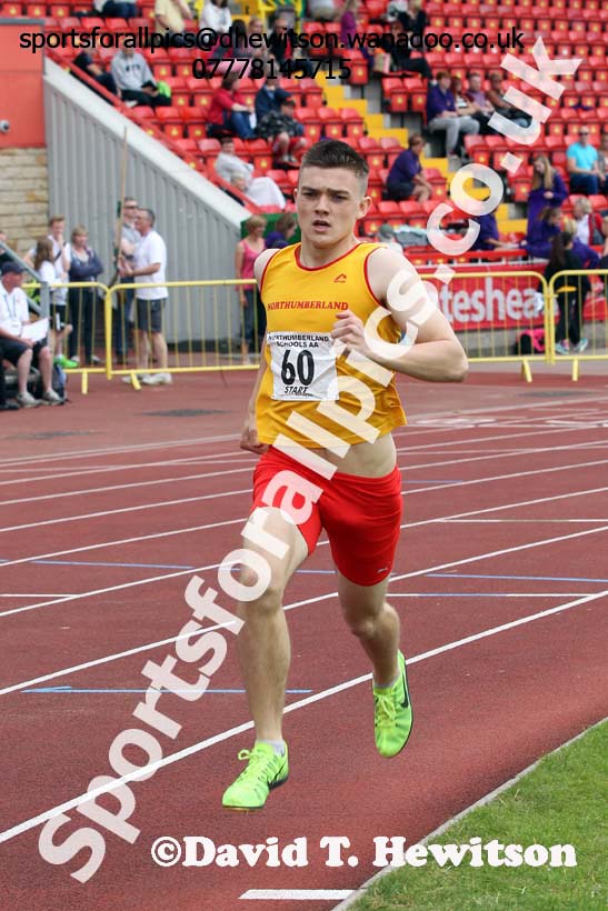 Boys 800 metres, Northern Inter-County Schools, Gateshead International Stadum. Photo: David T. Hewitson/Sports for All Pics
